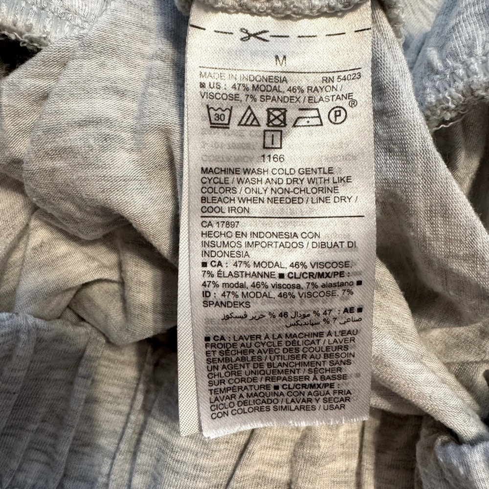 Old Navy Gray Lightweight Shorts - Picture 4 of 4